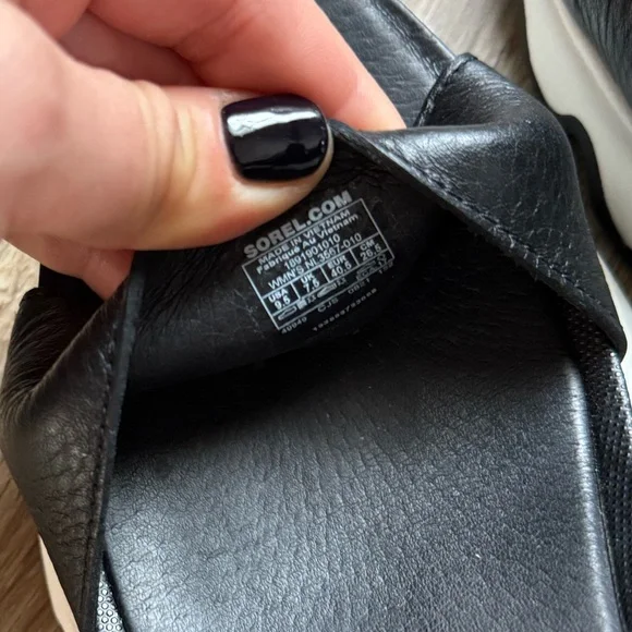 SOREL Kinetic Sandals NL3567-010 Black/Red Size 9.5 Chucky Platform - Picture 7 of 10